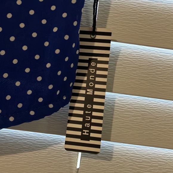 $7 Sale! Blue Polka Dot Top - Picture 2 of 4